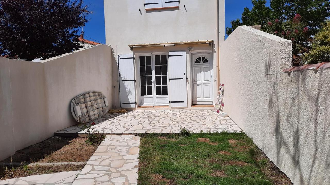 Charmante Maison De Ville Avec Jardin - 2 Chambres - 5 Pers Saint-Jean-de-Monts Esterno foto